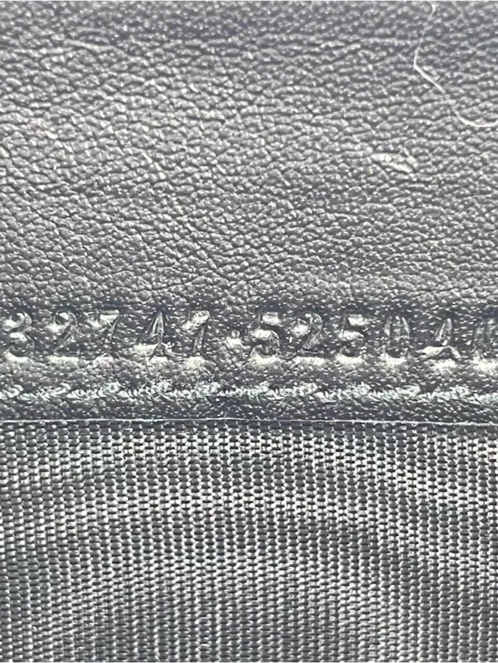 Gucci Black‎ Guccissima Leather Continental Wallet 12 Card Slots Zip Coin Pocket